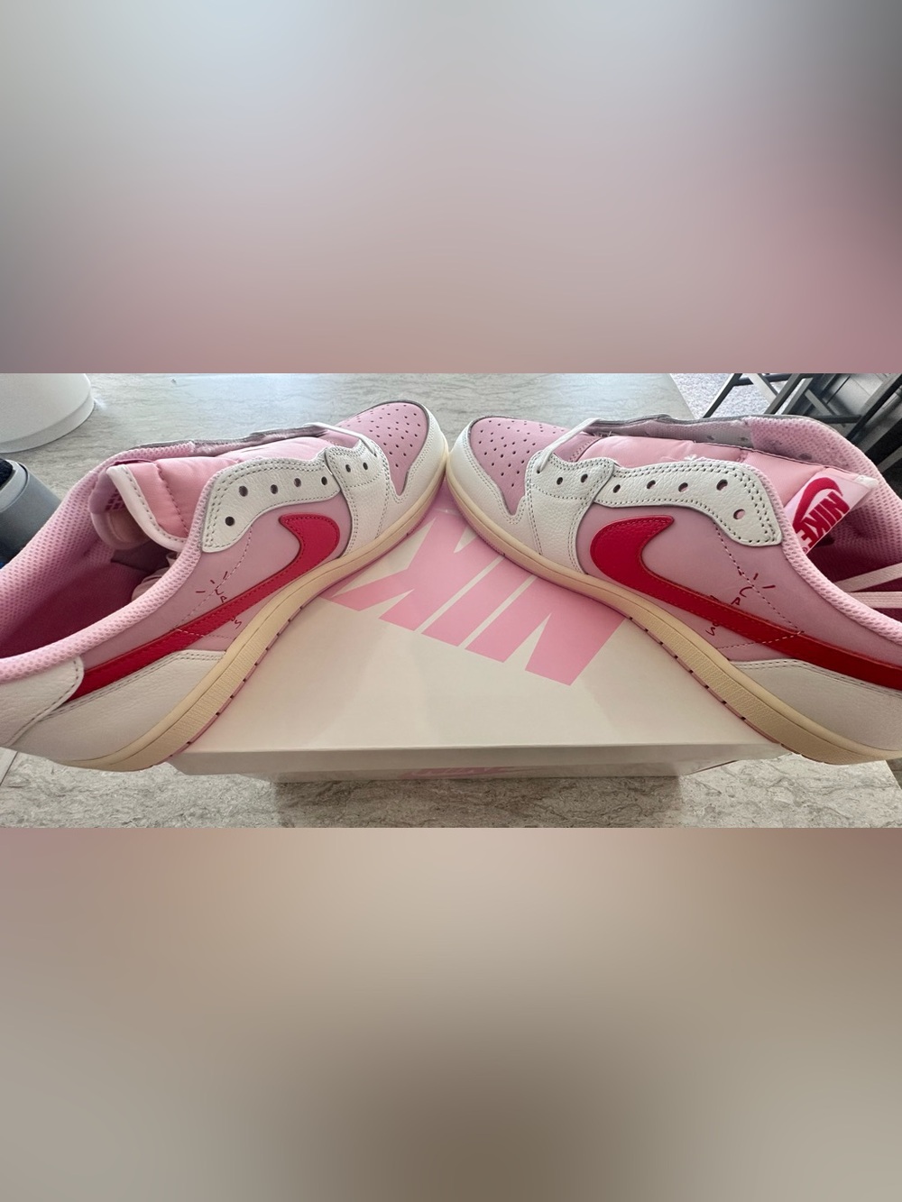 Travis Scott x Nike Jordan Low Sail/Tropic Shy-Pink DS OG - Picture 8 of 15